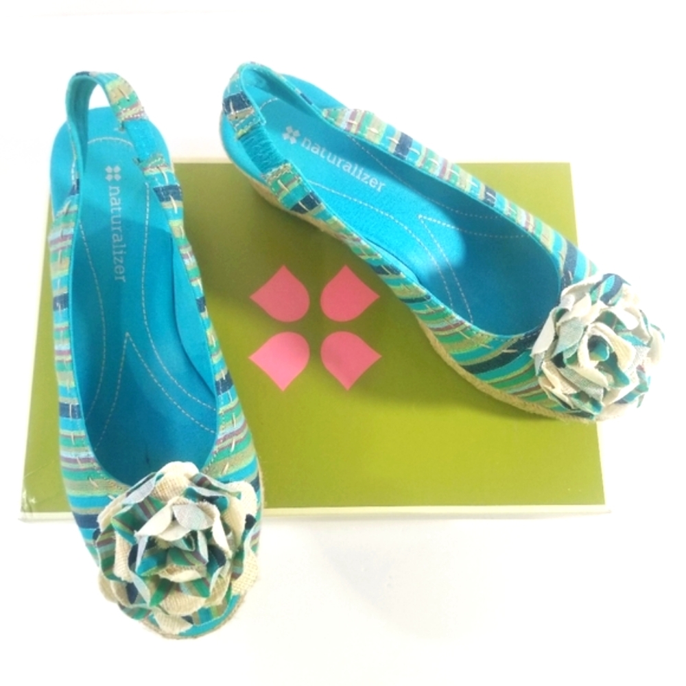 Naturalizer Beautiful Turquoise Open Toe Wedges S8